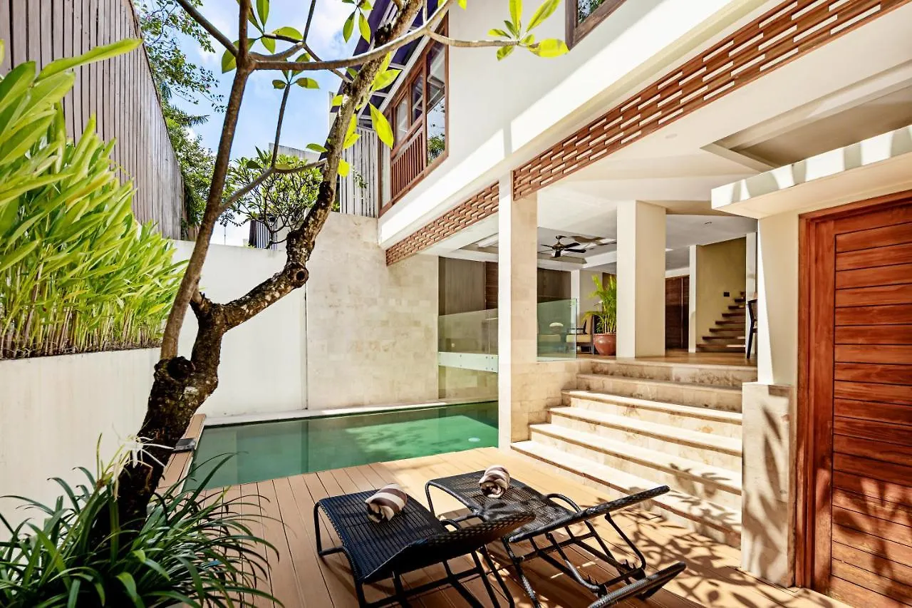 Villa Kayu Raja Seminyak