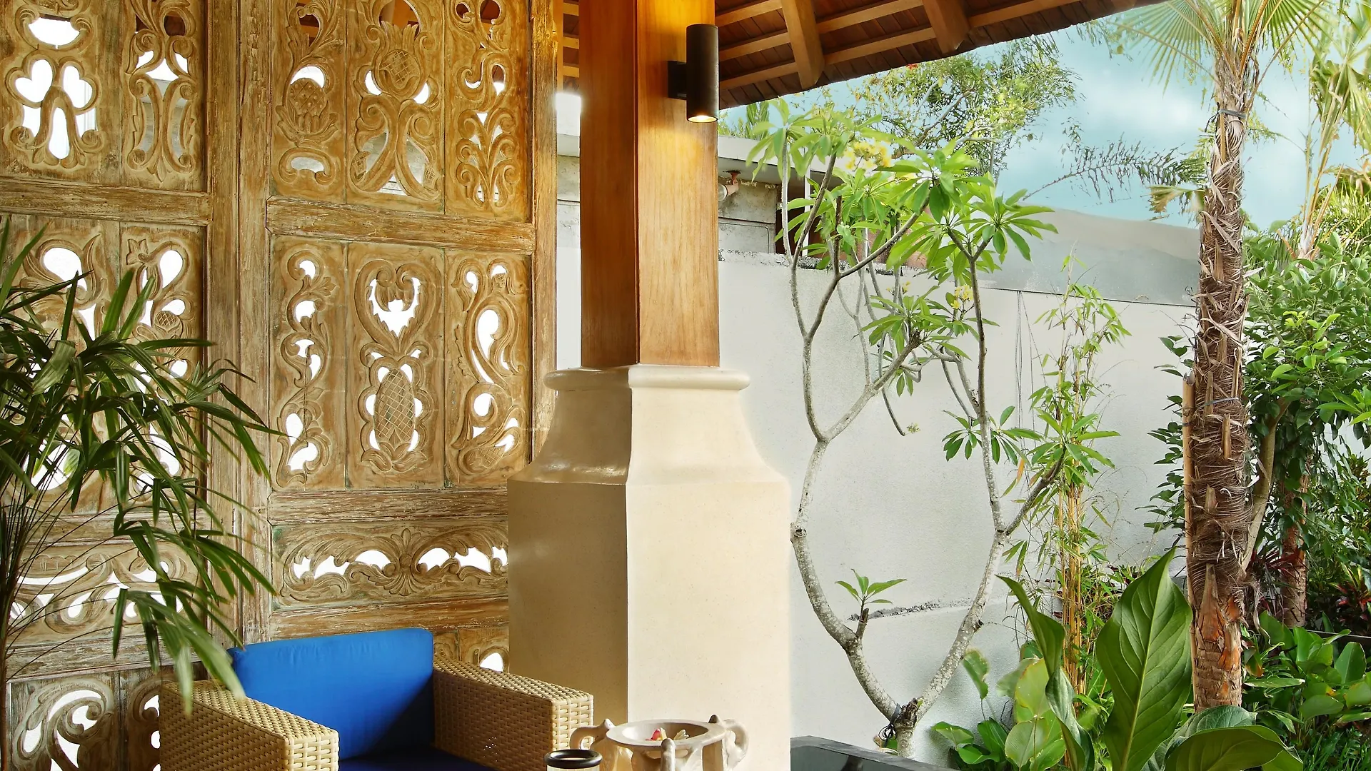 Villa Kayu Raja Seminyak